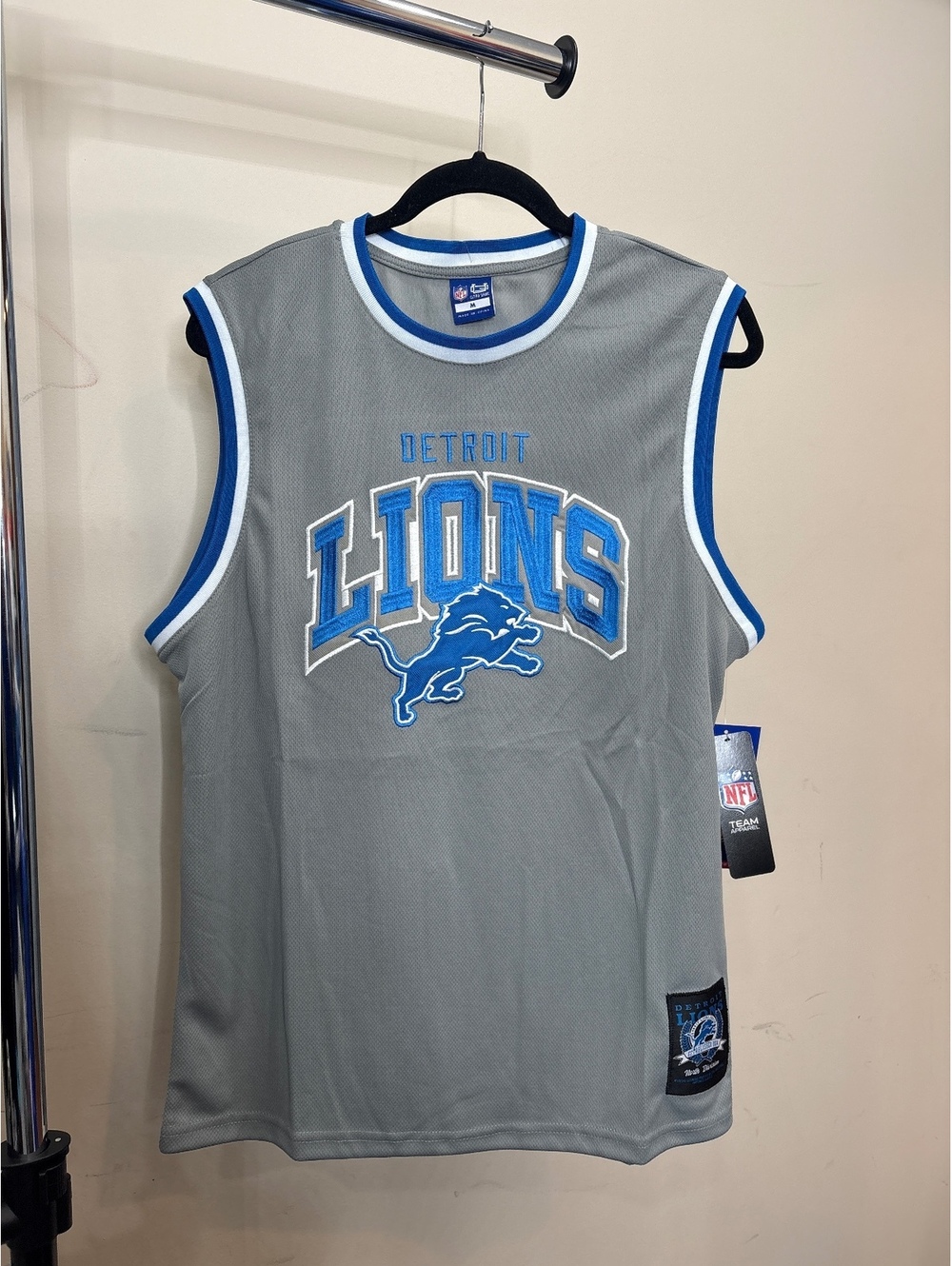 NFL Team Apparel Detroit Lions Sleeveless Jersey Size M